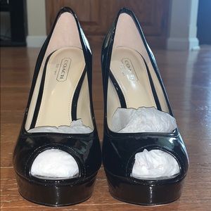 Barely used Coach heels!